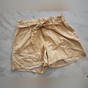 Lis Claiborne Striped Paperbag Shorts